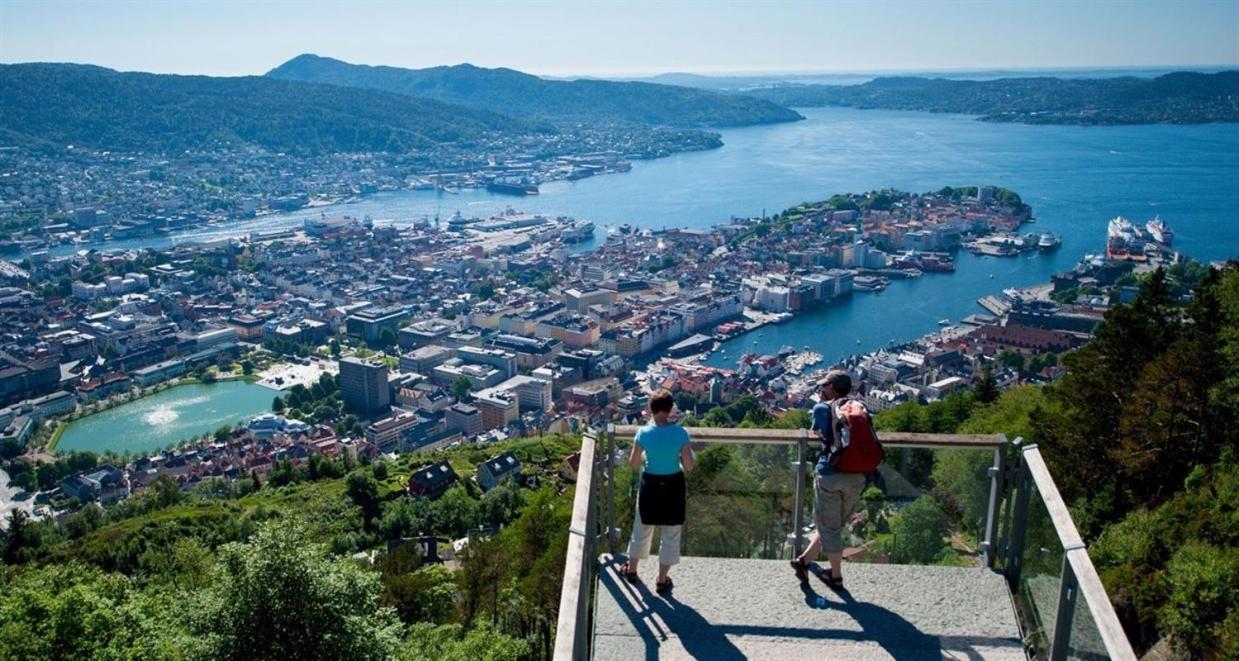 Cosy Apartment With Free Parking Bergen Exterior photo