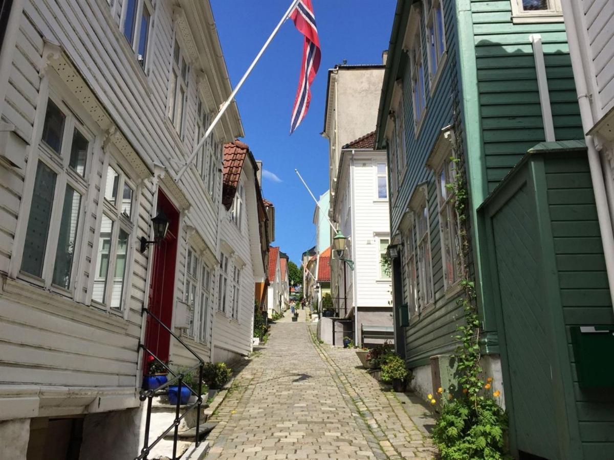 Cosy Apartment With Free Parking Bergen Exterior photo